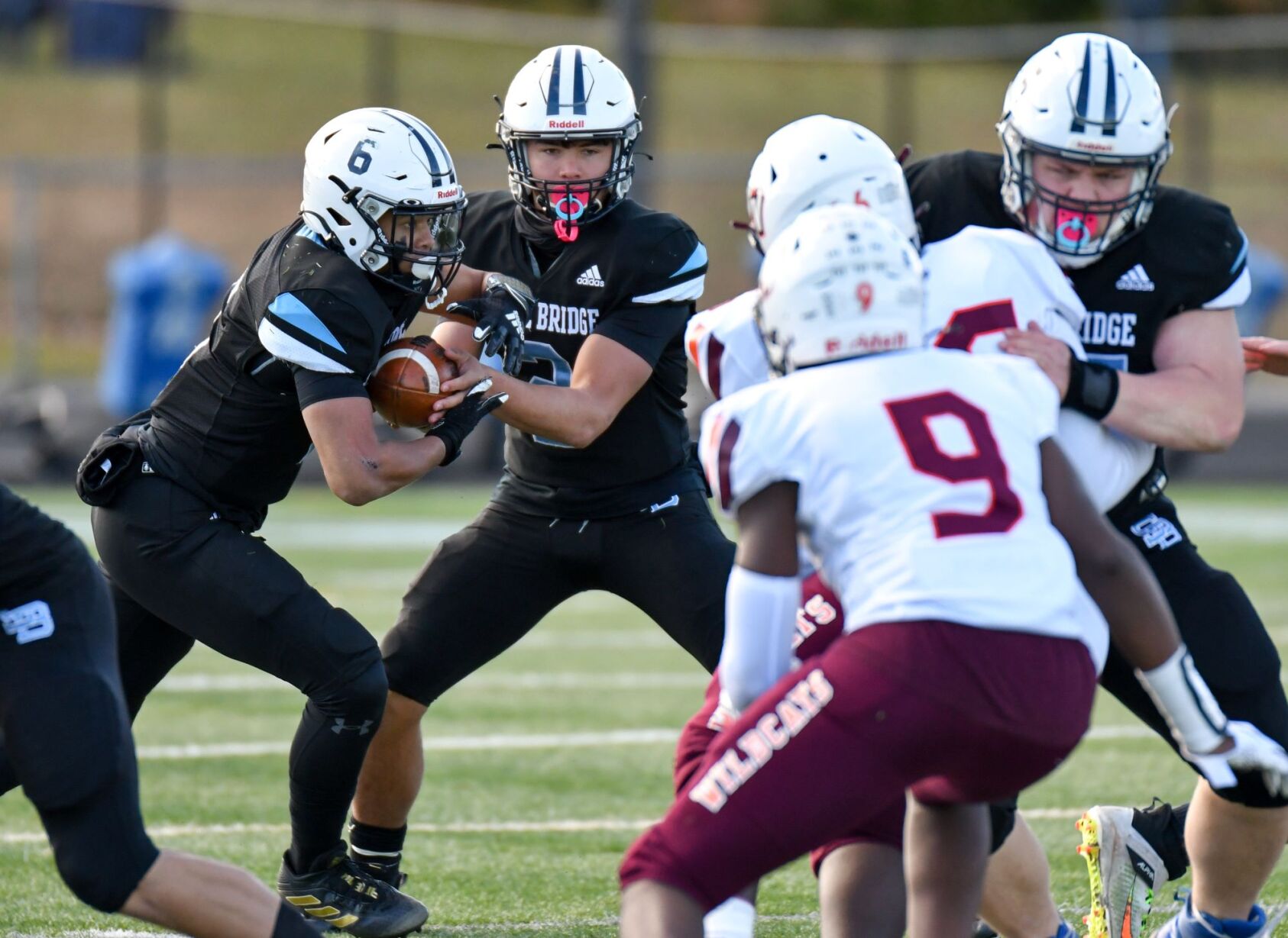 MV v SB football_7.jpg